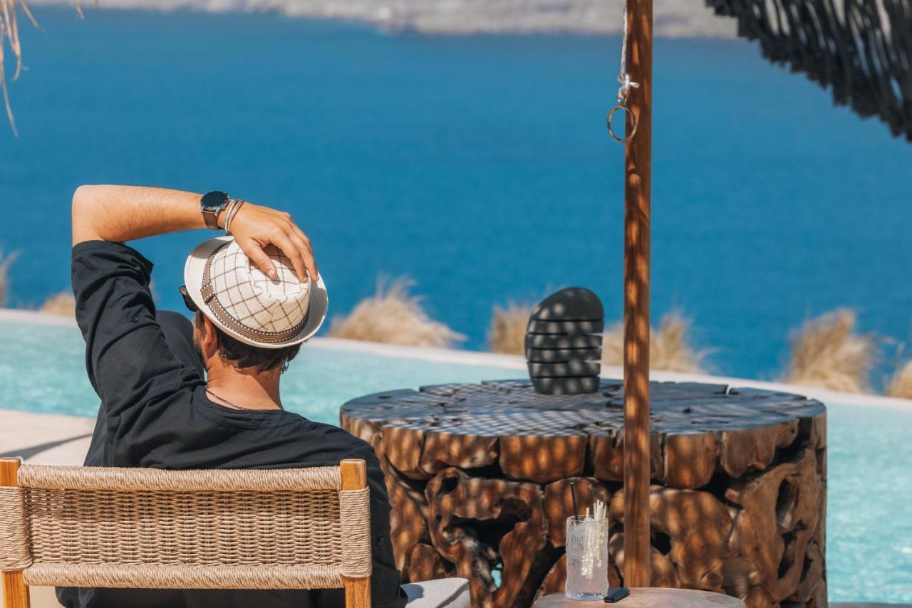 Divino Caldera Hotel