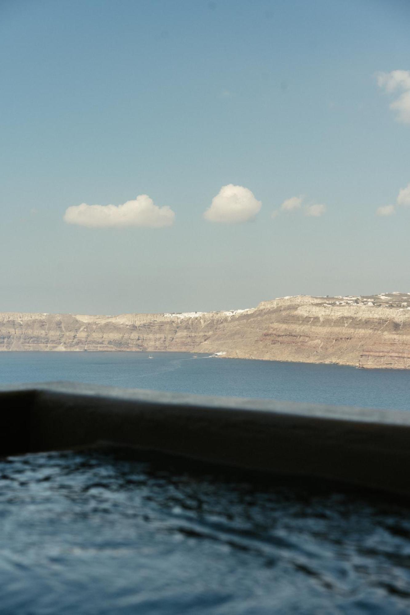 Divino Caldera *